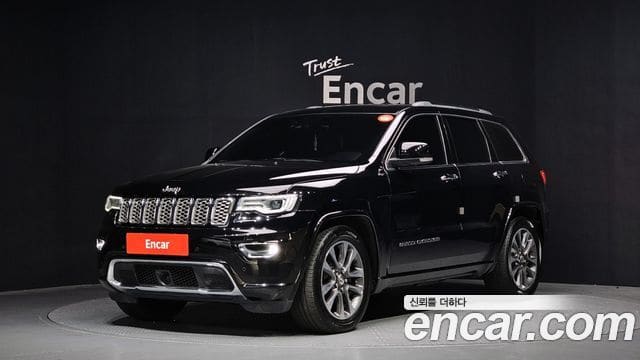 Jeep Grand Cherokee — фото 1