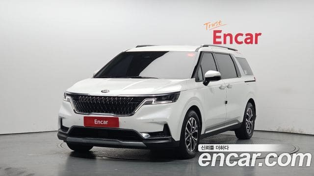 Kia Carnival — фото 1