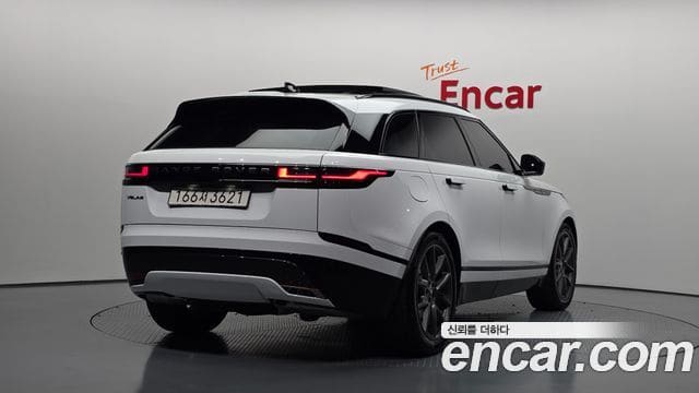 Land Rover Range Rover Velar — фото 1
