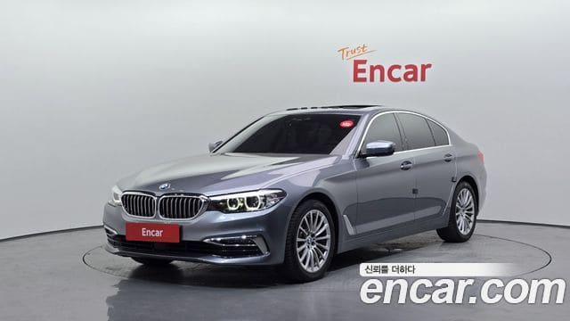 BMW 5 Series — фото 1