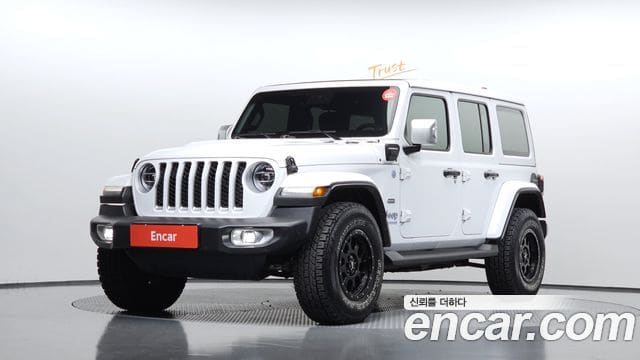 Jeep Wrangler — фото 1
