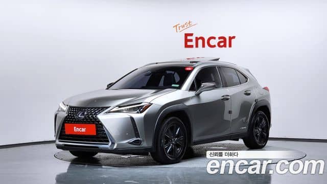Lexus UX250h