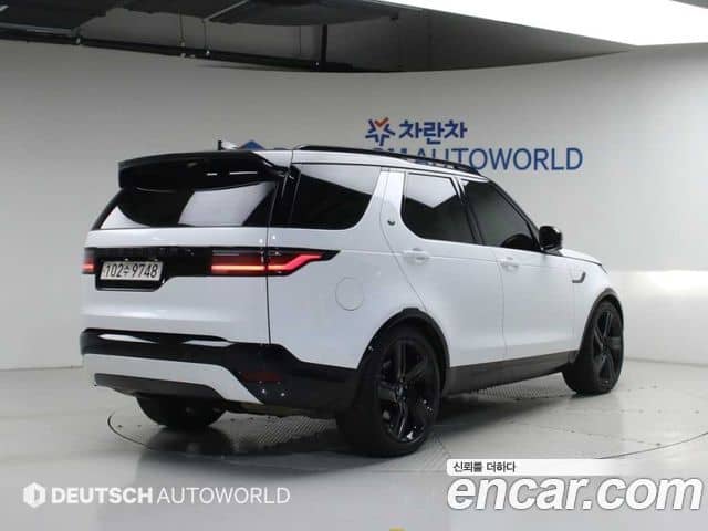 Land Rover Discovery 5
