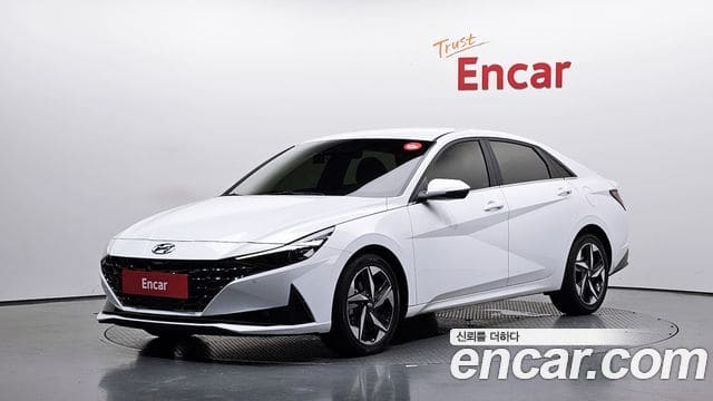 Hyundai Avante — фото 1