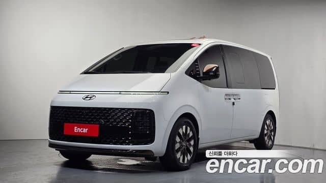 Hyundai Staria