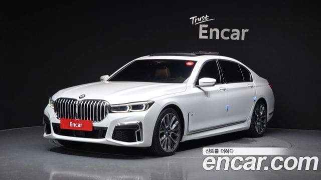 BMW 7 Series — фото 1