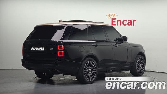 Land Rover Range Rover — фото 1