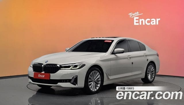 BMW 5 Series — фото 1