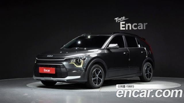 Kia Niro — фото 1
