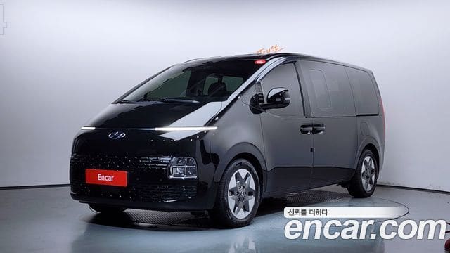 Hyundai Staria — фото 1