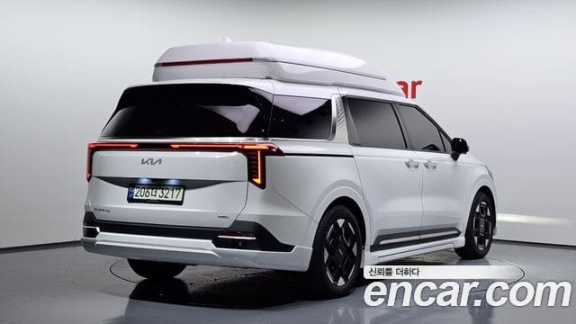 Kia Carnival — фото 1