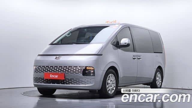 Hyundai Staria
