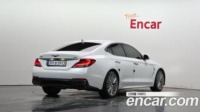 Genesis G70