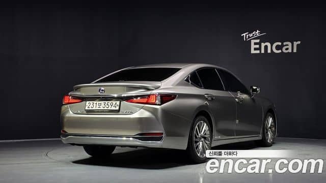 Lexus ES300h