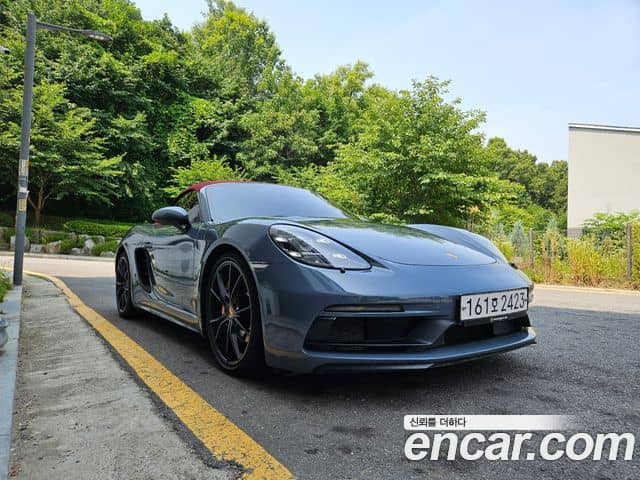 Porsche 718 Boxster