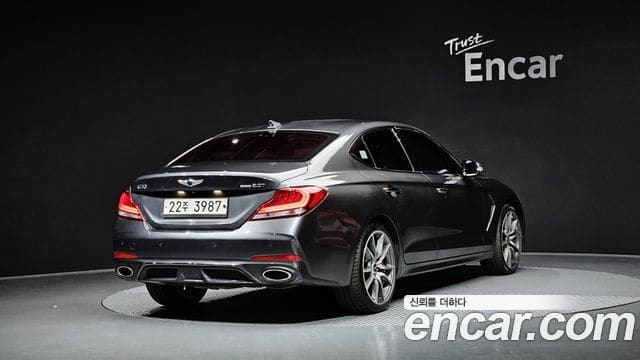 Genesis G70 — фото 1