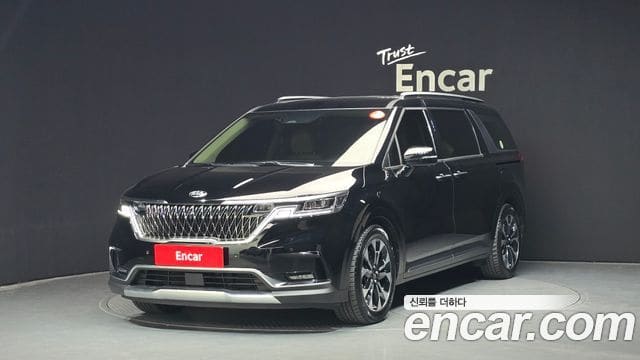 Kia Carnival — фото 1