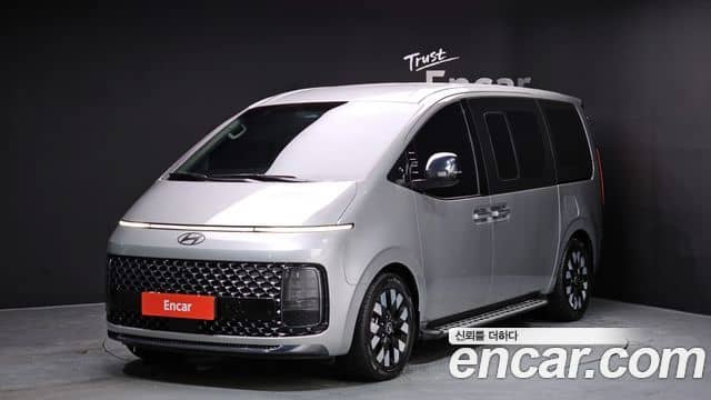 Hyundai Staria