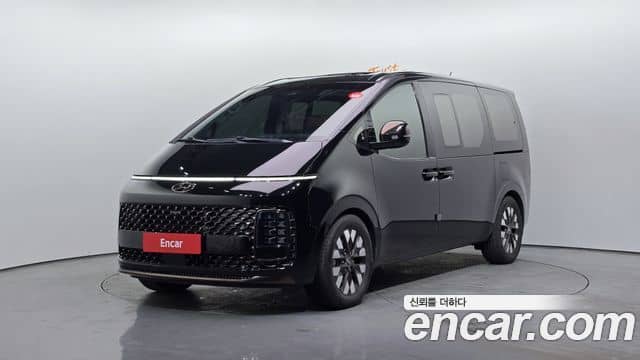 Hyundai Staria