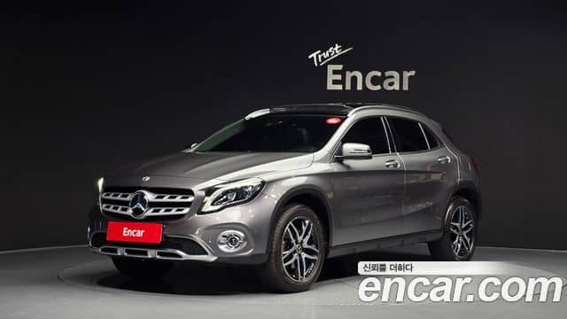 Mercedes-Benz GLA-Class