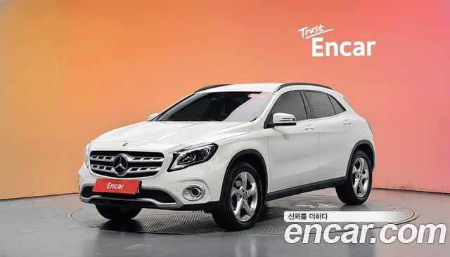 Mercedes-Benz GLA-Class