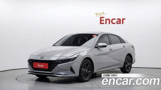 Hyundai Avante — фото 1