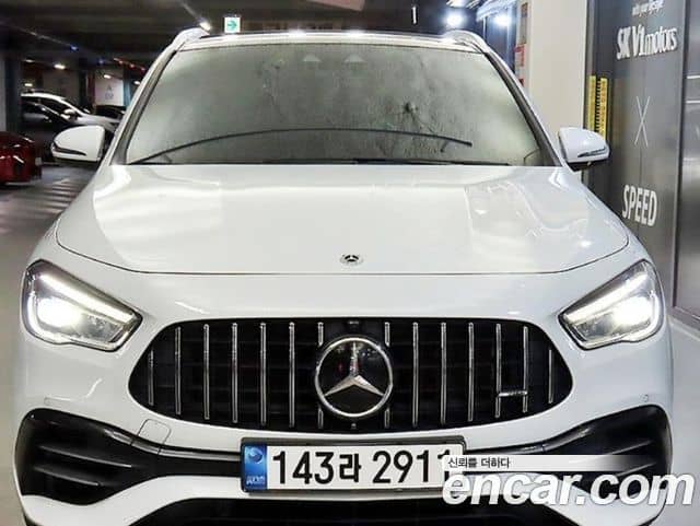 Mercedes-Benz GLA-Class
