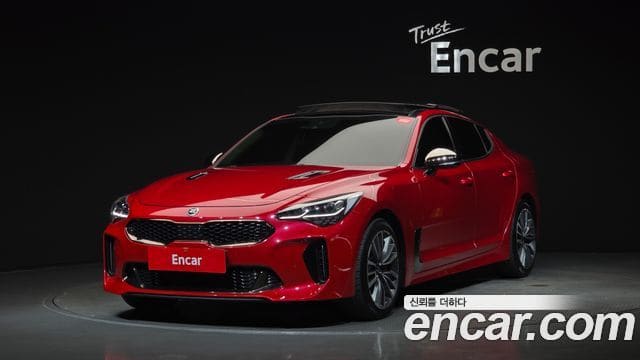 Kia Stinger — фото 1