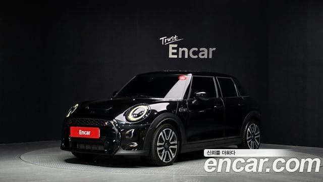 Mini Cooper S — фото 1