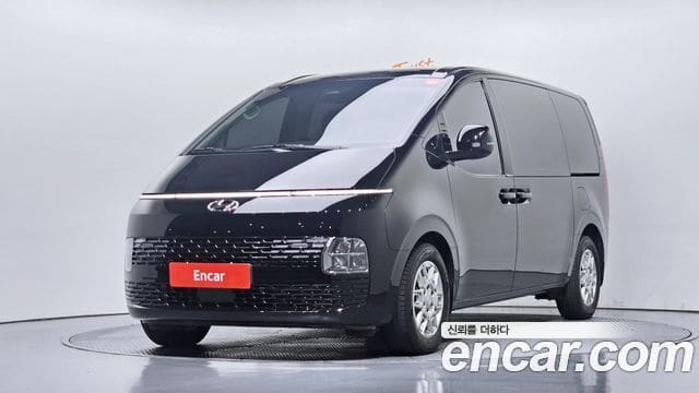 Hyundai Staria — фото 1
