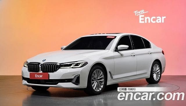 BMW 5 Series — фото 1