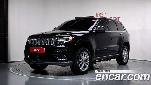 Jeep Grand Cherokee — фото 1