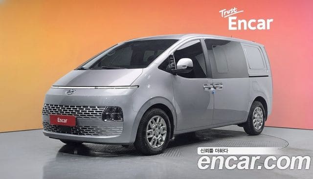 Hyundai Staria — фото 1