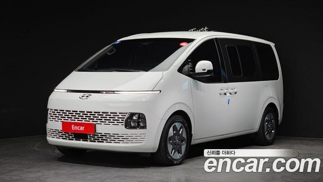 Hyundai Staria — фото 1