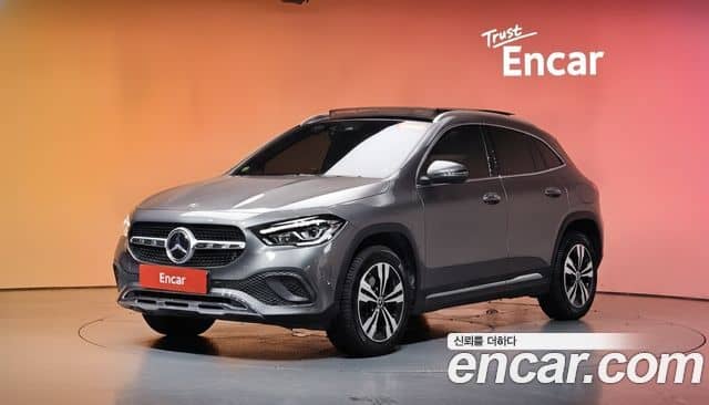 Mercedes-Benz GLA-Class