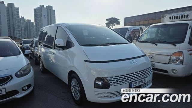 Hyundai Staria — фото 1