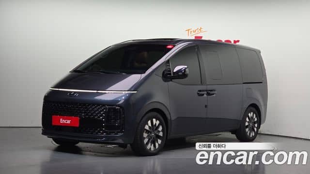 Hyundai Staria