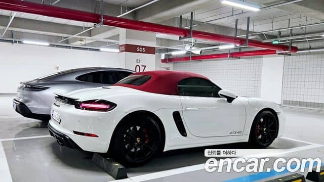 Porsche 718 Boxster