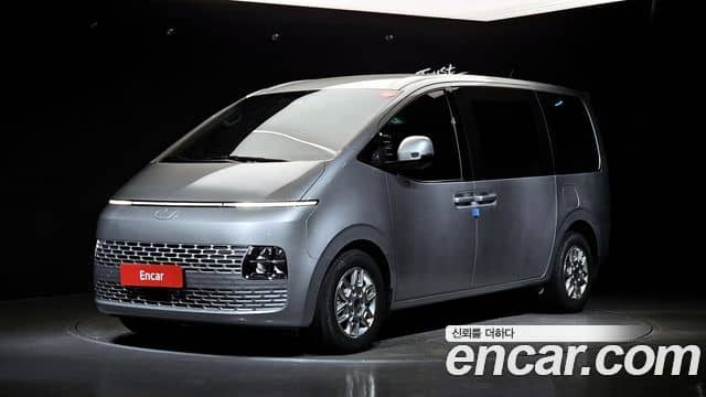Hyundai Staria