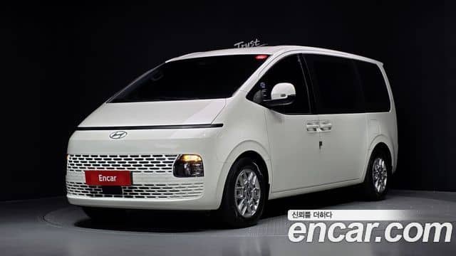 Hyundai Staria
