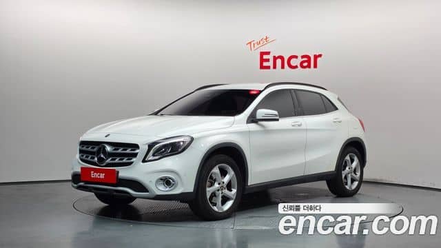 Mercedes-Benz GLA-Class
