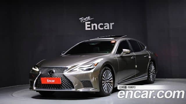 Lexus LS500h