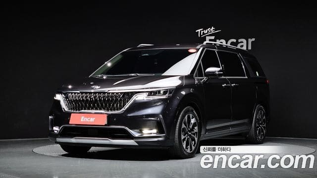 Kia Carnival — фото 1