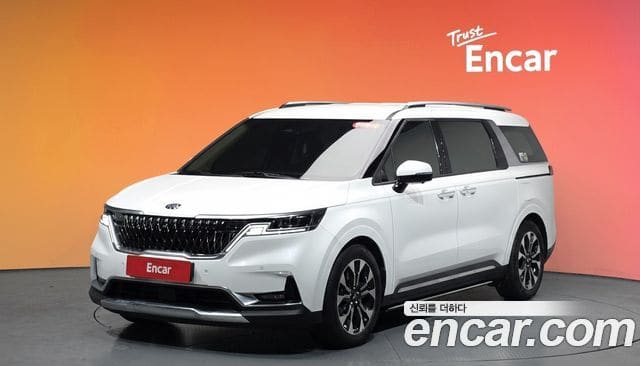 Kia Carnival — фото 1