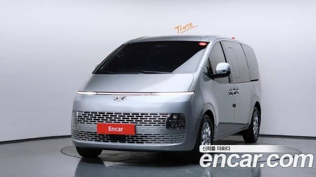 Hyundai Staria