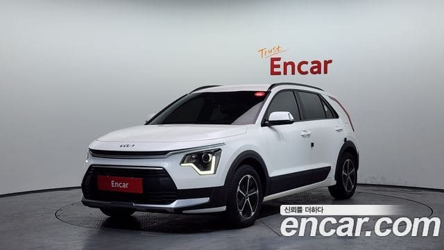 Kia Niro — фото 1