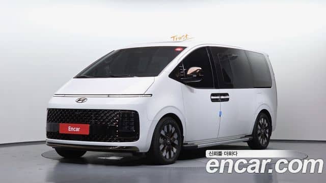 Hyundai Staria