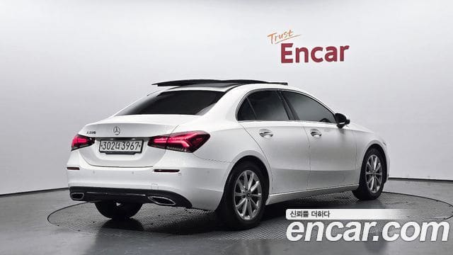 Mercedes-Benz A-Class — фото 1