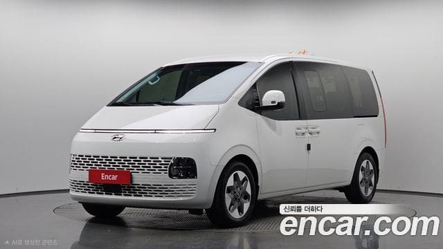 Hyundai Staria — фото 1