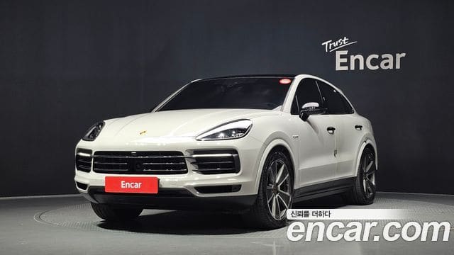 Porsche Cayenne — фото 1